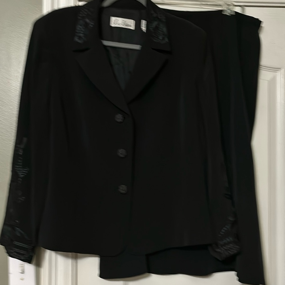 Gorgeous Black Liz Elana Suit
